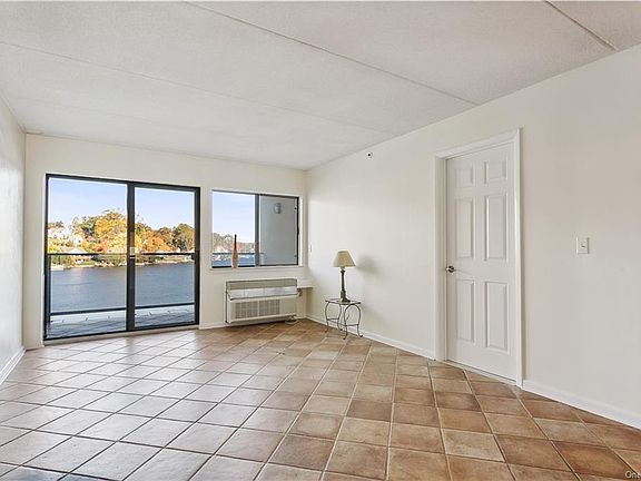 4th image of 4 Marina Dr APT G3
