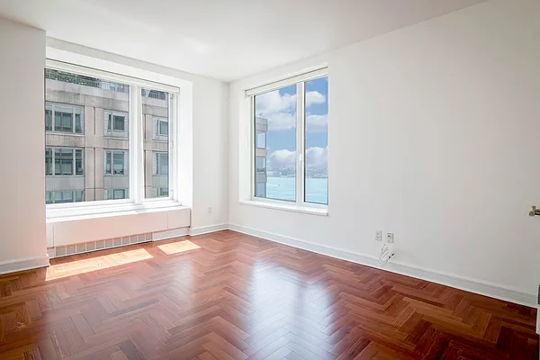 Rented by Nest Seekers International | media 20