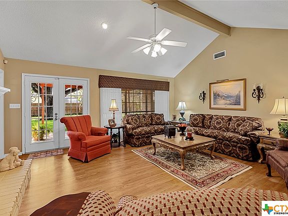 4th image of 309 Chimney Rock Dr