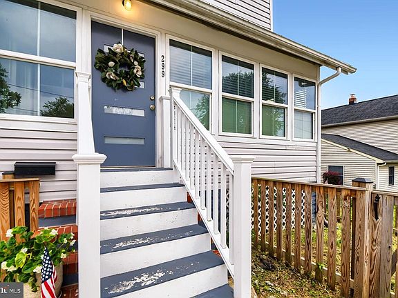 4th image of 299 Lavern Ave