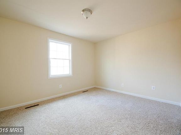 5th image of 46489 Rosewood Dr