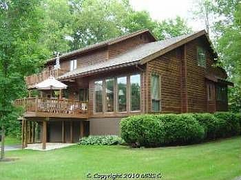 2nd image of 1104 Alexander Ln