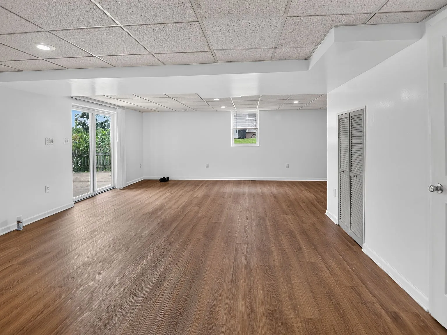 3 bed, 1900 sqft, $2,400 — Photo 2