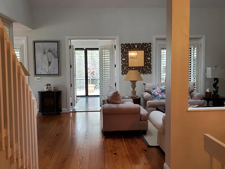 376 Leatherfern Ln — Photo 18
