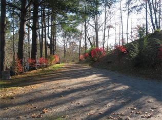 242 Zurich Ln, Waynesville, NC 28785