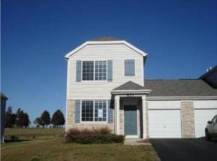 851 Daniel Dr, Minooka, IL 60447