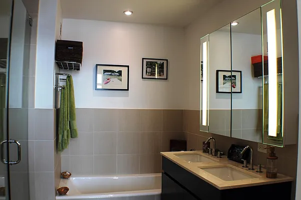 Sold by Corcoran | media 19