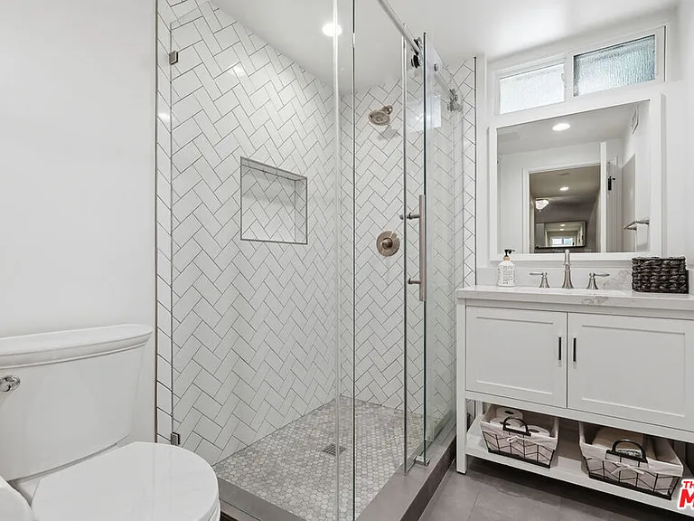 5516 Bluebell Ave — Photo 17