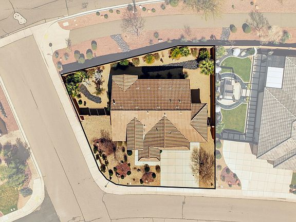 2nd image of 284 W Via Modelo