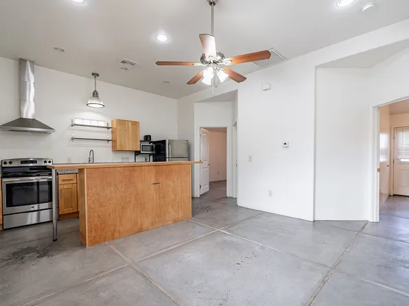 1632 N. Santa Rita Ave.