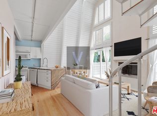 9832 Yoakum Dr, Beverly Hills, CA 90210