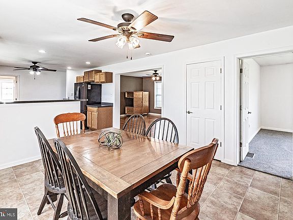 5th image of 160 Jericho Rd