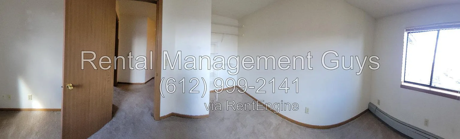 4 bed, 2.0 bath, 1056 sqft, $1,200 — Photo 3
