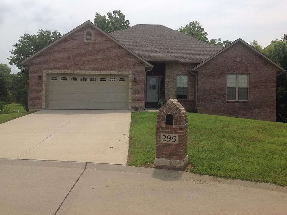 1st image of 295 Oak Creek Dr
