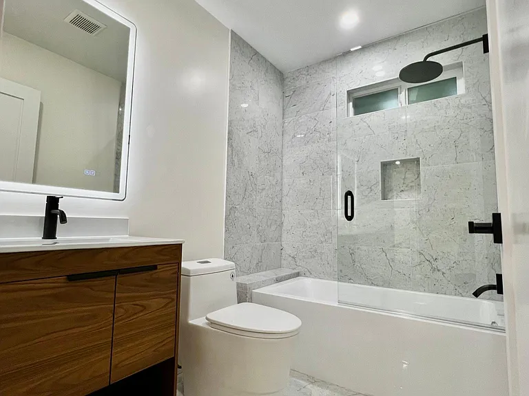 21360 Avenue San Luis — Photo 23