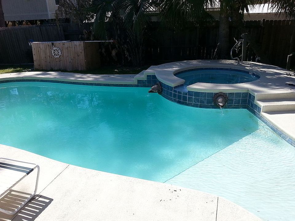 2nd image of 106 S San Souci St