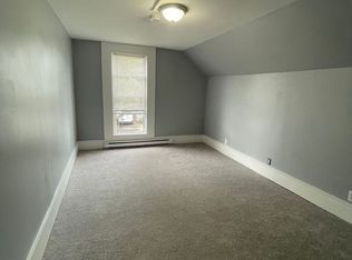 414 Manchester St #2, Manchester, NH 03103