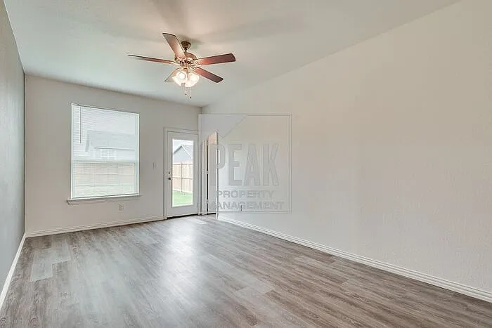 3220 S Cherry Ln — Photo 17