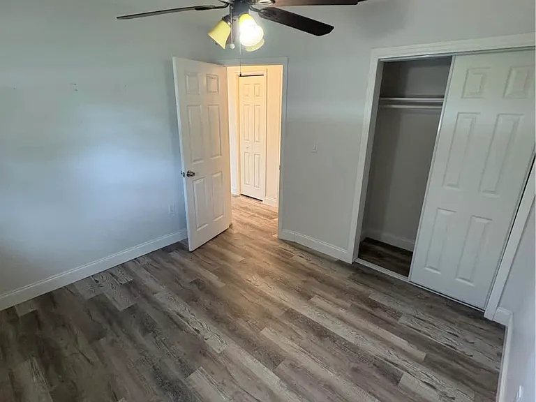 980 NW 200th Ter — Photo 10