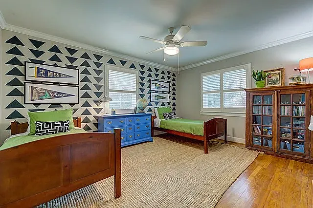 1313 Mulvihill St — Photo 17
