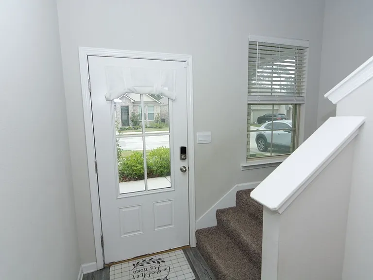 6720 Tiger Pointe Dr — Photo 12