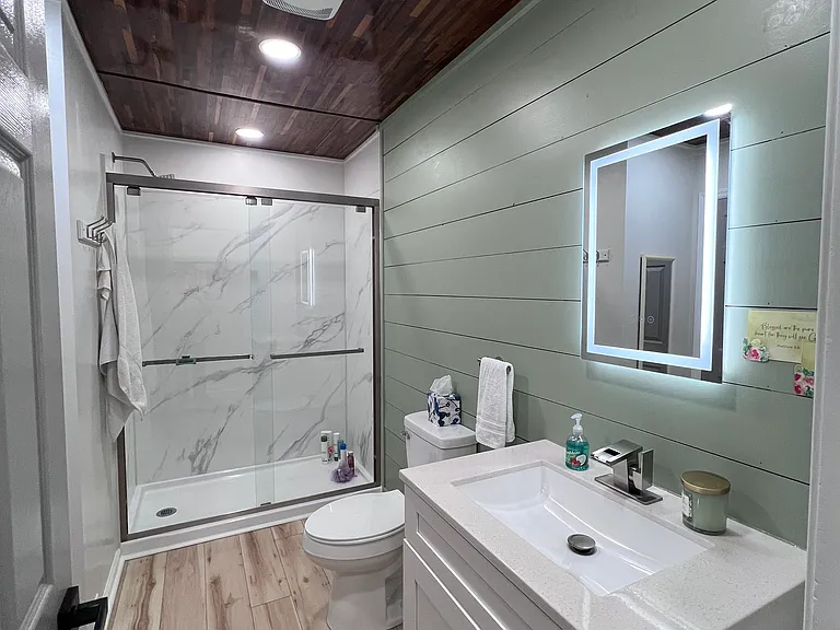 1063 Hilldale Rd — Photo 6