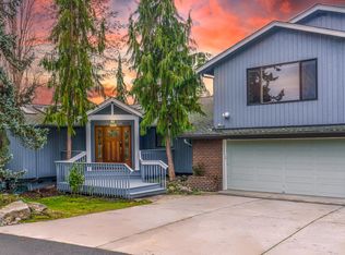 8470 N Mercer Way, Mercer Island, WA 98040