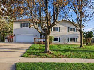 2551 Roberts Court, Altoona, WI, 54720