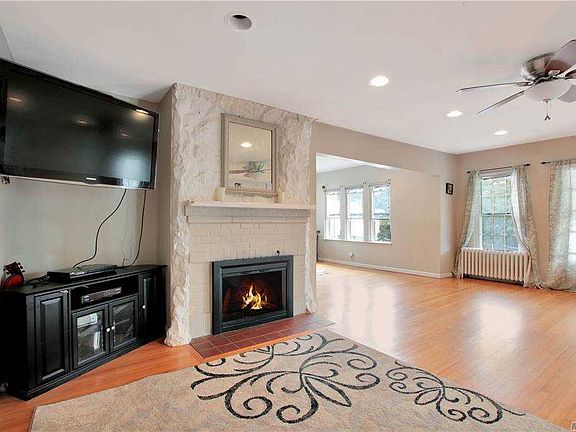 4th image of 7 Oakwood St