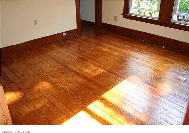 2nd image of 172 Coram Ave