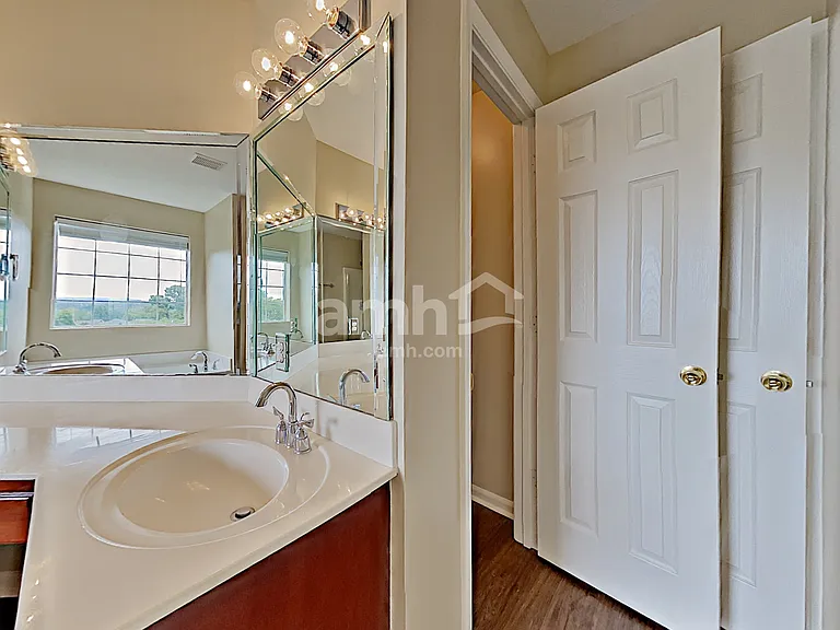 221 Scarlet Ridge Ct — Photo 12