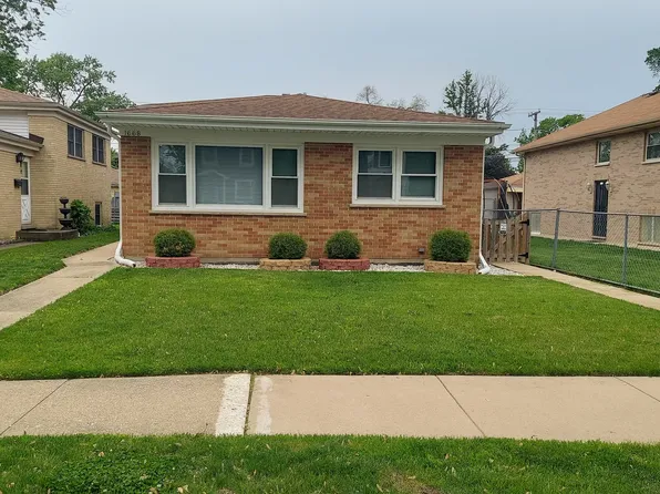 1668 S Cora St, Des Plaines, IL 60018