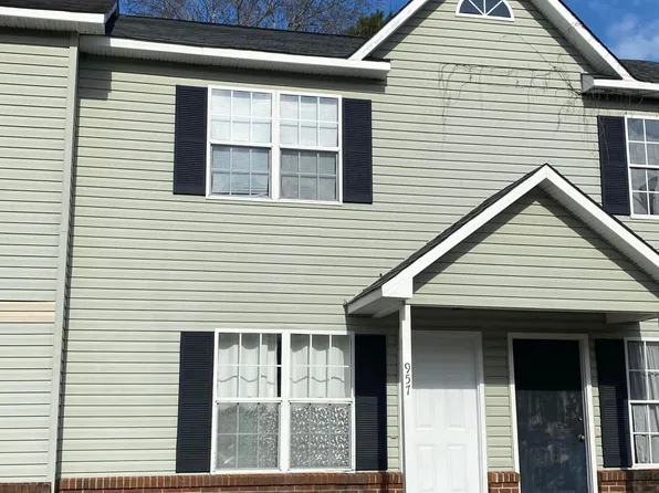 957 W Pueblo Dr, Jacksonville, NC 28546