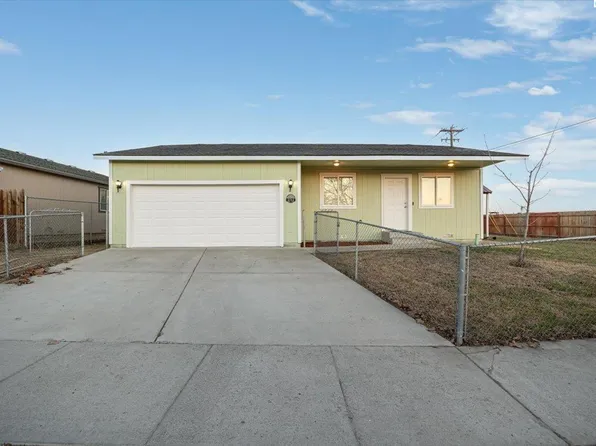 1714 Jersey St, Sunnyside, WA 98944