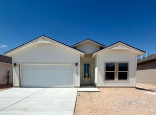 3885 Perspective St, El Paso, TX 79938