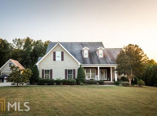 1001 Knights Ridge Dr, Rutledge, GA 30663