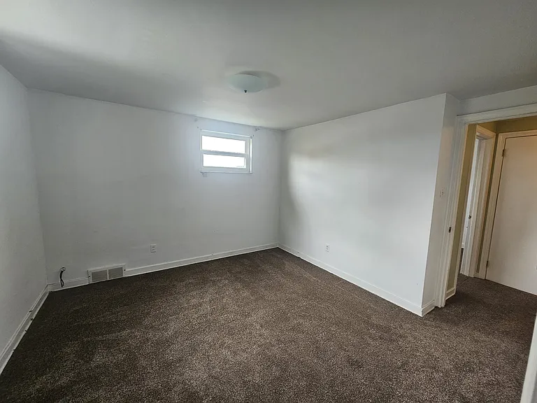 4111 Stanley St — Photo 8