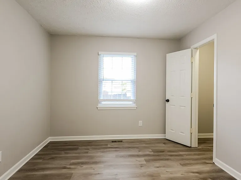 7352 Southern Lakes Dr — Photo 13