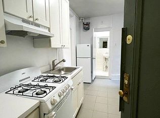 172 Spring St APT 9, New York, NY 10012