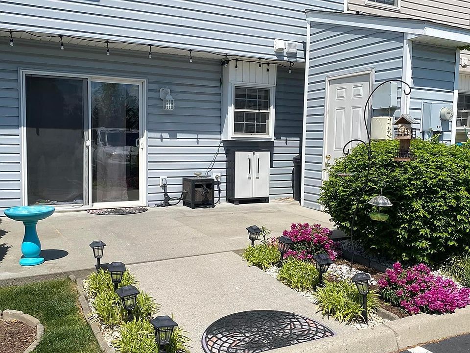 2nd image of 1403 Founders Way