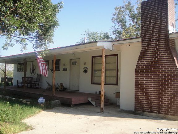 4th image of 1306 Gentilz St