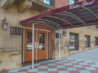 1133 W 9th St APT 323, Cleveland, OH