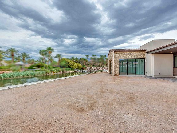 58 BELLISSIMA LAGO COURT