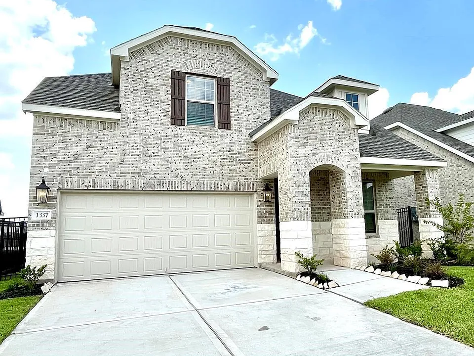 1337 Grass Bend Dr