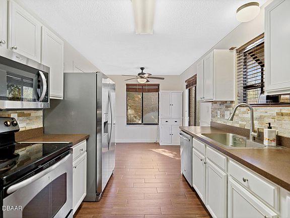 5th image of 5804 Alstrum Dr