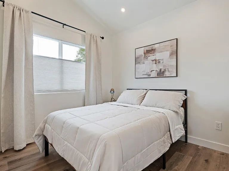 5057 San Vicente Dr #2 — Photo 4
