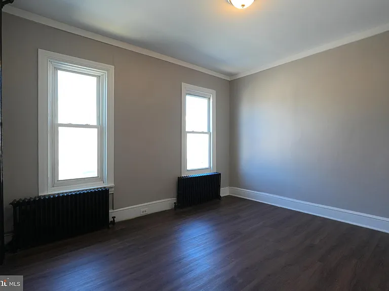 1614 Cotton St — Photo 12