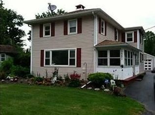 2461 Youngstown Lockport Rd, Ransomville, NY 14131