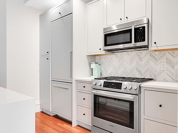 3rd image of 133 Pembroke St APT 3