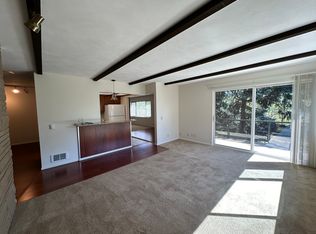 2300 W Boston St APT 2A, Seattle, WA 98199